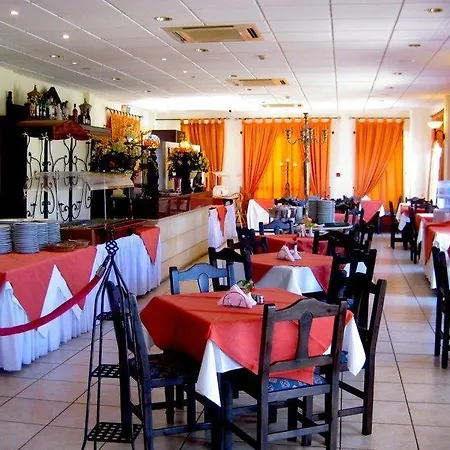 Akamanthea Village Hotel