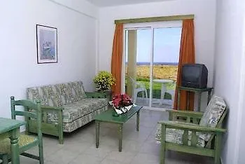 Akamanthea Village * Polis