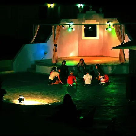 Akamanthea Village * Πόλη