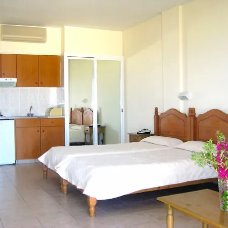 Akamanthea Village Apartament *