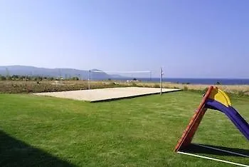 Akamanthea Village Polis