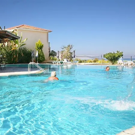 Akamanthea Village *