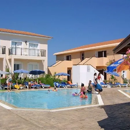 Akamanthea Village Ξενοδοχείο