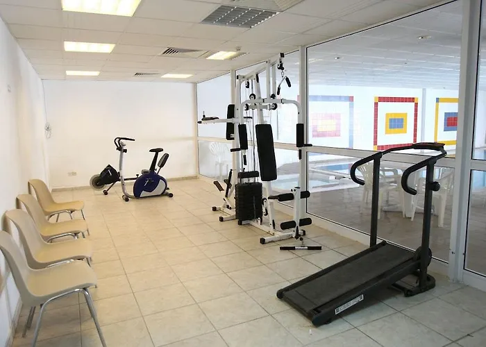 Akamanthea Village Hotel *